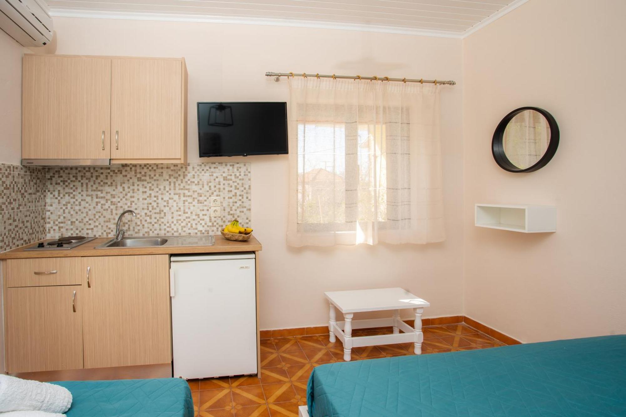 Eros Appartments Kalamíci Kültér fotó